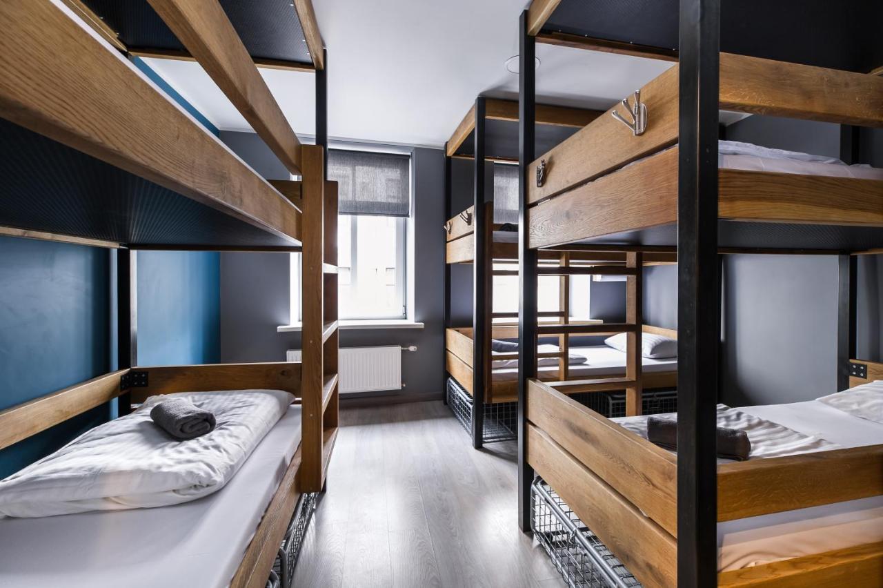 Wicked Weasel Hostel Рига Екстер'єр фото